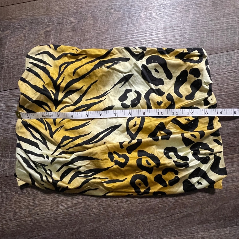 Indah Leopard Print Mini Skirt - Yellow and Black - Picture 6 of 6